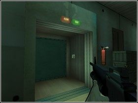 Otwiera ona drzwi na korytarz - [Solucja] Wnętrza Emerald Base cz.2 | XIII - XIII - poradnik do gry