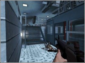 Następnie udaj się na dach i włącz kolejkę dźwignią, która znajduje się w budce - [Solucja] Kolejka górska cz.1 | XIII - XIII - poradnik do gry