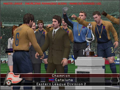 Kiedy wygramy Division 2 (puchar dywizji 2 także możemy przy okazji zdobyć ;) ), awansujemy do ekstraklasy - Master League Mode (2) | Ustawienia w Pro Evolution Soccer 3 - Pro Evolution Soccer 3 - poradnik do gry