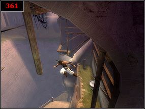 Wspinamy się po drewnianej konstrukcji [360] , potem na słup i przeskakujemy na kolejny [361] - Climbing the Tower of Dawn - Prince of Persia: Piaski Czasu - poradnik do gry