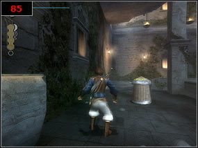 Przeskakujemy na fragment tarasu [84] , po czym pokonujemy kilka pułapek [85] - Death of a Sand King - Prince of Persia: Piaski Czasu - poradnik do gry