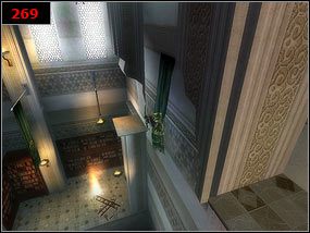 Z kolumny przeskakujemy na fragment bramy [268] , po czym przebiegamy po ścianie [269] - Observatory - Prince of Persia: Piaski Czasu - poradnik do gry