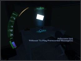 Jeśli chcesz możesz podejść do Holocomm Unitu i wysłuchać pozostawionej wiadomości - Tarsus Apartments #2 | Seattle | Deus Ex Invisible War - Deus Ex: Invisible War - poradnik do gry