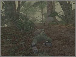 Wybierz na początku snajpera i podbiegnij kawałek, by zobaczyć nadchodzących z oddali trzech żołnierzy - Anthill | Operation Stranger | Hidden and Dangerous 2 - Hidden and Dangerous 2 - poradnik do gry