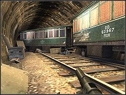 Będąc przy torach, połóż się na jednym z wagonów i wykończ operatora działka, jak i jego pomocników, którzy pojawia się w okolicy pierwszego wagonu - Mole in the Hole cd. | Operation Liberator | Hidden and Dangerous 2 - Hidden and Dangerous 2 - poradnik do gry