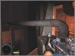 Tutaj z kolei przejdź po podwójnej rurze na drugą stronę - Misja 10 - Control | Far Cry - Far Cry - poradnik do gry