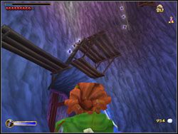 Teraz skorzystaj z kolejnej drabinki, aby dostać się do ogromnej bramy z goblińskim strażnikiem - 05 - Riddles in the Dark cz.2 | The Hobbit - The Hobbit - poradnik do gry