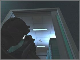 Wpierw zniszcz wszelkie neony pod sufitem, inaczej zostaniesz od razu zauważony - Paris - część 3 | France | Tom Clancys Splinter Cell Pandora Tomorrow - Tom Clancys Splinter Cell: Pandora Tomorrow - poradniki