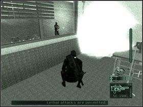 Jak tylko to zrobi, wyjdź na korytarz i skręć w prawo, zwalniając w miejscu z sensorem ruchu - Paris - część 4 | France | Tom Clancys Splinter Cell Pandora Tomorrow - Tom Clancys Splinter Cell: Pandora Tomorrow - poradniki