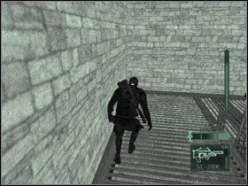 Przejście w prawo jest silnie ufortyfikowane, więc nie warto z niego korzystać - Jerusalem - część 5 | Israel | Tom Clancys Splinter Cell Pandora Tomorrow - Tom Clancys Splinter Cell: Pandora Tomorrow - poradniki