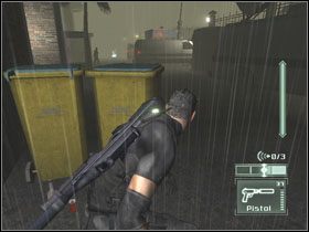 Przy wyjściu znajdziesz butelkę, którą warto zabrać - Jakarta - część 1 | Indonesia | Tom Clancys Splinter Cell Pandora Tomorrow - Tom Clancys Splinter Cell: Pandora Tomorrow - poradniki