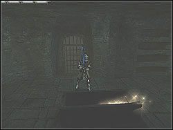 Zlokalizowana dokładnie naprzeciwko niego kratowa brama chroni pomieszczenie z wieloma oponentami oraz nową bronią - Mieczem Świętych (Sword of the Saint) - [Misja 23] Belmont Transformed | Knights of the Temple Infernal Crusade - Knights of the Temple: Infernal Crusade - poradnik do gry