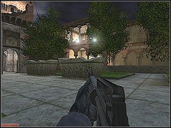 Uważaj po drodze na zasłonięte (tylko częściowo) roślinnością kraty w ścianie - Azure Gate - Opis (1) - Misja 1 - Tom Clancys Rainbow Six 3: Athena Sword - poradnik do gry