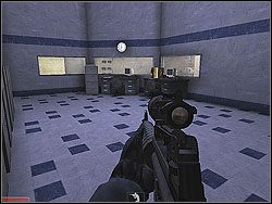 Po drodze oczywiście miej oczy i uszy szeroko otwarte - Hunter Storm - Opis (2) - Misja 2 - Tom Clancys Rainbow Six 3: Athena Sword - poradnik do gry