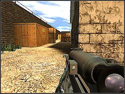 Zaczniesz obchodzić cały kompleks dookoła - Jasper Heart - Opis (1) - Misja 3 - Tom Clancys Rainbow Six 3: Athena Sword - poradnik do gry