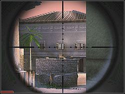 Możesz spokojnie, chowając się za kawałkiem ściany, zacząć oczyszczać wielki plac z posągiem anioła - Proud Flag - Opis (1) - Misja 5 - Tom Clancys Rainbow Six 3: Athena Sword - poradnik do gry