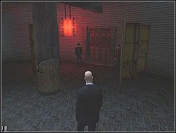 Przejdź z powrotem do lobby (pierwsze pomieszczenie po wejściu do klubu) - Lee Hong Assassination - Opis Opcja 2 | Misja 11 w Hitman Kontrakty - Hitman: Kontrakty - poradnik do gry