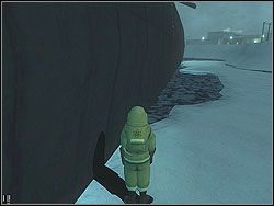 Musisz obchodząc łódź dookoła umieścić ładunki w trzech miejscach (zwróć uwagę na pojawiające się w nich menu akcji) - The Bjarkhov Bomb - Opis (2) | Misja 3 w Hitman Kontrakty - Hitman: Kontrakty - poradnik do gry