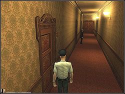 Przejdź przez podwójne drzwi i dalej korytarzem do końca (mijając schody z prawej) - Traditions of the Trade - Opis (2) | Misja 7 w Hitman Kontrakty - Hitman: Kontrakty - poradnik do gry