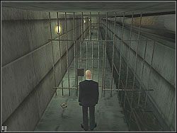 Zejdź po drabinie do kanału - Slaying a Dragon - Opis | Misja 8 w Hitman Kontrakty - Hitman: Kontrakty - poradnik do gry
