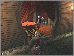 Pomieszczenie z dwoma pozostałymi przy życiu członkami Triad jest tuz obok - The Wang Fou Incident - Opis (2) | Misja 9 w Hitman Kontrakty - Hitman: Kontrakty - poradnik do gry