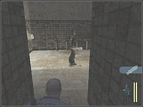 Zejdź po schodkach na dół i przetnij maczetą linę oplatającą zamek - Grounds for Assault (1) | Scena 6 | Manhunt - Manhunt - poradnik do gry