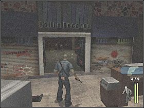 Następnie wejdź na górę, podbiegnij do kontenera na śmieci przed tobą i kucnij - View of Innocence (1) | Scena 8 | Manhunt - Manhunt - poradnik do gry