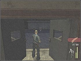 Wybiegnij szybko na korytarz i ustaw się za srebrną przeszkodą - Graveyard Shift (2) | Scena 10 | Manhunt - Manhunt - poradnik do gry