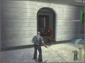 Ty ustaw się za pobliską kolumną, skąd zastrzel pięciu, krążących w pobliżu, policjantów - Press Coverage (1) | Scena 15 | Manhunt - Manhunt - poradnik do gry
