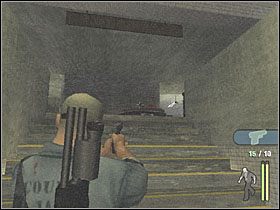 Stań przy schodach i uderz w ścianę, aby zwabić trzech przeciwników - Wrong Side of the Tracks (2) | Scena 16 | Manhunt - Manhunt - poradnik do gry