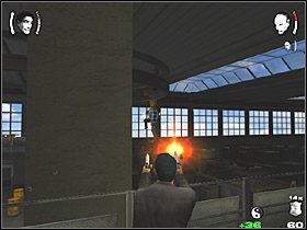 Mniej więcej w połowie poziomu, po drugiej stronie pojawi się pojedynczy przeciwnik - snajper - Finding Rocky zadania 5-7 - Rozdział 7 - True Crime: Streets Of L.A. - poradnik do gry