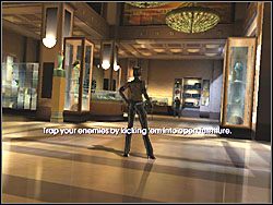 Po krótkiej scence znajdziesz się na parterze - Jewelry Store (1) | Scena 1 | Catwoman - Catwoman - poradnik do gry