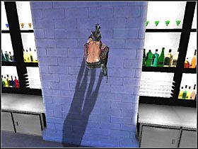 Idź dalej przed siebie, aż dotrzesz do baru, w którym czeka na ciebie grupa kolesiów do pokonania - Scene 83 (1) | Scena 4 | Catwoman - Catwoman - poradnik do gry