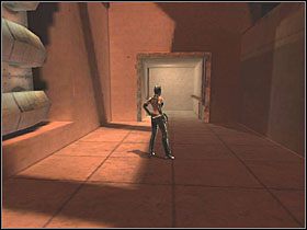 Złap batem młotek na kupce złomu i rzuć nim w komputer umiejscowiony w rogu - Factory Perimeter (5) | Scena 5 | Catwoman - Catwoman - poradnik do gry