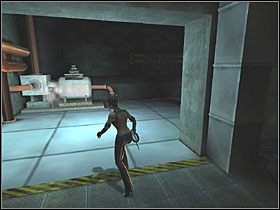 Wykorzystaj bat do odrzucenia pokrywy zasłaniającej przejście do dalszego etapu, a następnie przejdź nim dalej - Hedare Factory (1) | Scena 6 | Catwoman - Catwoman - poradnik do gry