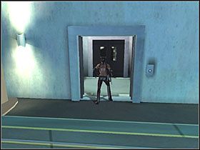 Kieruj się platformą w lewo, pokonując po drodze pojedynczego przeciwnika - Hedare HQ (3) | Scena 11 | Catwoman - Catwoman - poradnik do gry