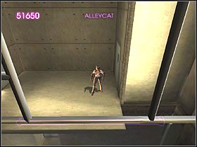 Teraz wbiegnij na niebieskie zdjęcie i odbij się na drąg za tobą - Hedare HQ (4) | Scena 11 | Catwoman - Catwoman - poradnik do gry