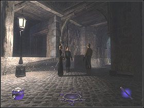 Nim rozmowa dobiegnie końca wejdź na kuckach w ukryty korytarz pod drewnianymi schodami, na lewo od fontanny i zabierz dwie sakiewki (2x50) ze stołu - Dzień pierwszy [Opis 3] | Miasto | Thief Deadly Shadows - Thief: Deadly Shadows - poradnik do gry