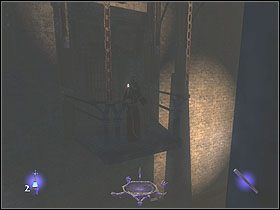 Musisz przeskoczyć z niej na wystająca ze ściany półkę za rusztowaniem po lewej - Killing Time [Opis 3] | Misja 6 | Thief Deadly Shadows - Thief: Deadly Shadows - poradnik do gry