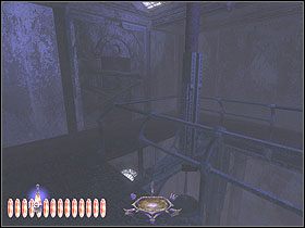 Kontynuując wędrówkę zejdź po schodach kawałek w dół i przed spiralna klatką schodową skręć w lewo - Robbing the Cradle [Opis 1] | Misja 8 - Thief: Deadly Shadows - poradnik do gry