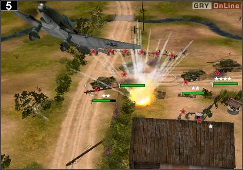 W międzyczasie mogą na ciebie następować naloty bombowe wroga - przykład pokazany jest na obrazku powyżej - [Rosja] Misja 4 [Opis 2] w Codename Panzers - Faza Pierwsza - Codename: Panzers - Faza Pierwsza - poradnik do gry