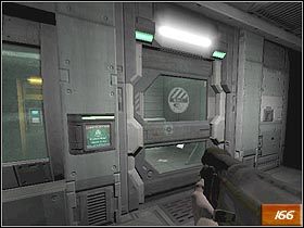 Znajdziesz się w kolejnej części kompleksu, gdzie transportowane są pojemniki z potworami - [Opis] Delta Labs - Level 2 North | Doom III - Doom III - poradnik do gry