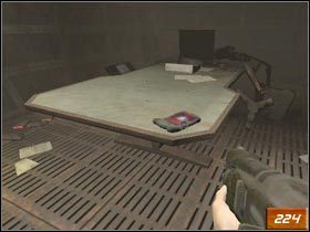 Na końcu drogi czeka Cię kolejne zejście po drabinie - [Opis] Caverns - Area 1 cz.2 | Doom III - Doom III - poradnik do gry