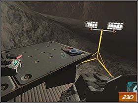 Zaraz za wejściem do piramidy znajduje się drugi generator, który rozjaśni egipskie ciemności - [Opis] Caverns - Area 2 | Doom III - Doom III - poradnik do gry