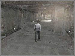 Po zakończeniu krótkiej scenki, udaj się korytarzem przed siebie - Podziemne przejście (1) | Etap 2 w Silent Hill 4 The Room - Silent Hill 4: The Room - poradnik do gry