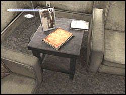Będąc w swoim mieszkaniu, zapisz stan gry przy pomarańczowej książce - Podziemne przejście (3) | Etap 2 w Silent Hill 4 The Room - Silent Hill 4: The Room - poradnik do gry