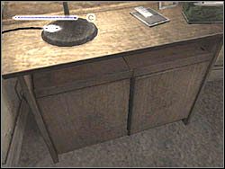 Następnie udaj się do szafki w rogu pokoju - Podziemne przejście (3) | Etap 2 w Silent Hill 4 The Room - Silent Hill 4: The Room - poradnik do gry