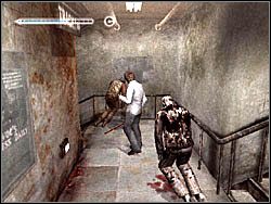 Na dole natkniesz się na parę duchów, które wyjdą ze ścian - Podziemne przejście (4) | Etap 2 w Silent Hill 4 The Room - Silent Hill 4: The Room - poradnik do gry