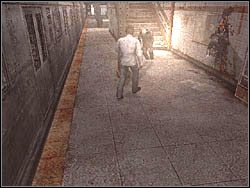 Wejdź po schodach ukazanych na rysunku, uważając na krążącego w pobliżu ducha - Podziemne przejście (5) | Etap 2 w Silent Hill 4 The Room - Silent Hill 4: The Room - poradnik do gry