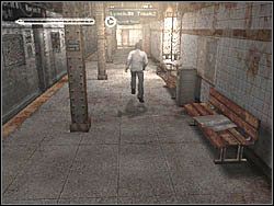 Zejdź po schodach i udaj się dalej w tym samym kierunku - Podziemne przejście (6) | Etap 2 w Silent Hill 4 The Room - Silent Hill 4: The Room - poradnik do gry